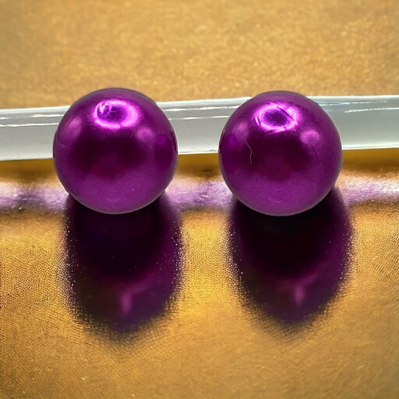 Purple 10mm Round Faux Pearls Stud Earrings! - Picture 1 of 7